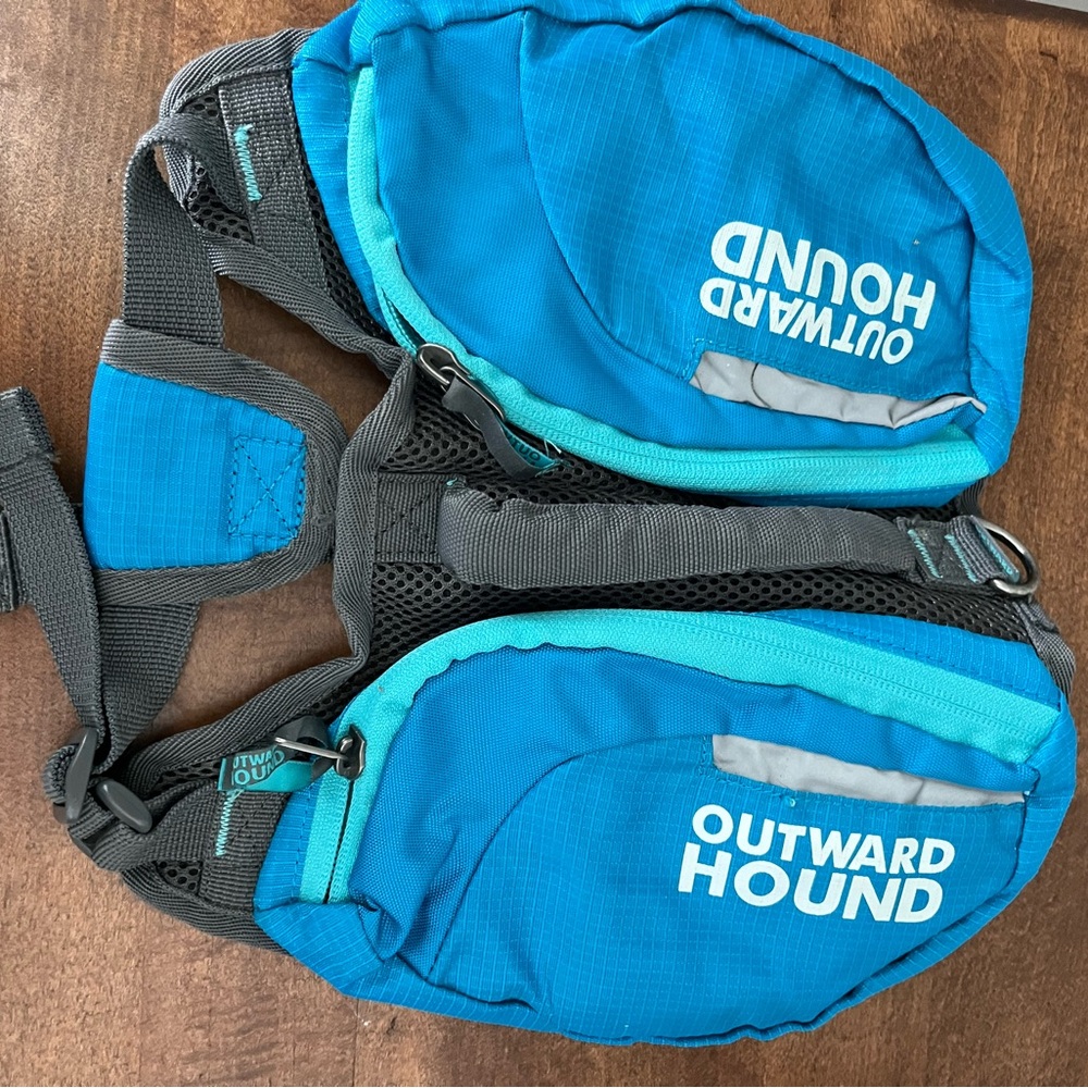 Outward Hound Saddlebag Dog Hiking